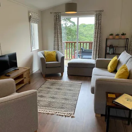 Acorn - Oak View Lodges - Pet Friendly Holiday home Liskeard